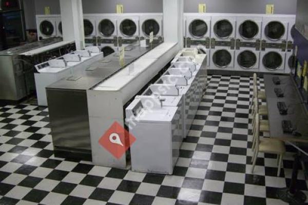 Laundromat Wash & Wear