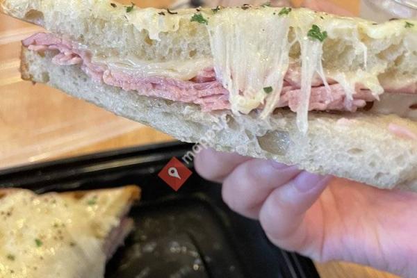 Lea French Street Food