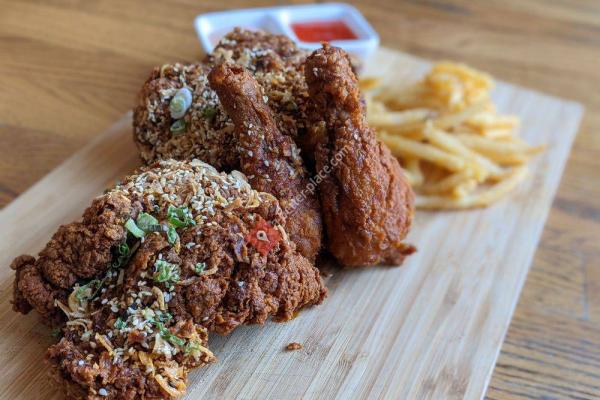 Lea Jane's Hot Chicken