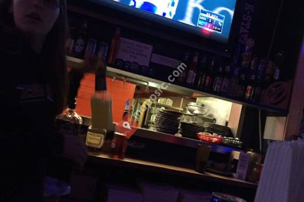 Legends Sports Bar & Grill