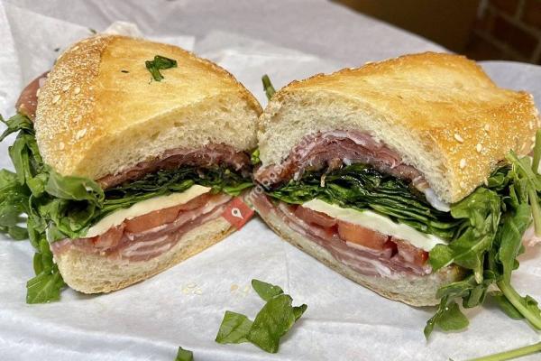 Lenoci’s Italian Kitchen