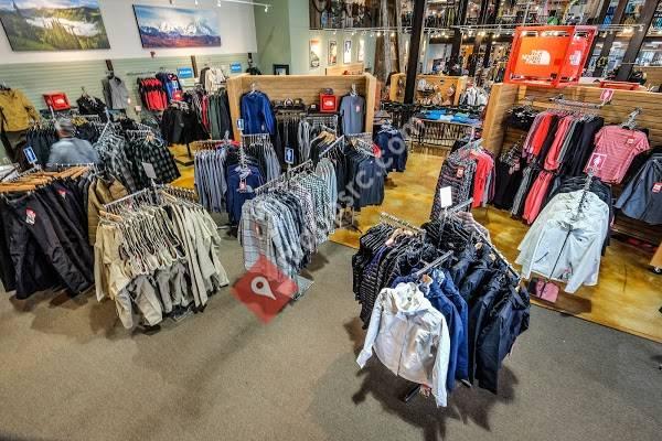 Lewis & Clark Outfitters