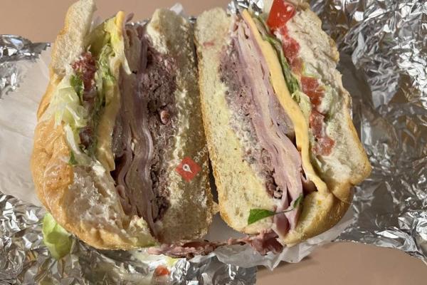 Lionel's Famous Deli