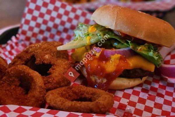 Longbranch Saloon/20 Below