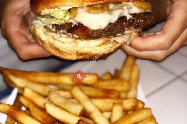 LP’s Burgers & More