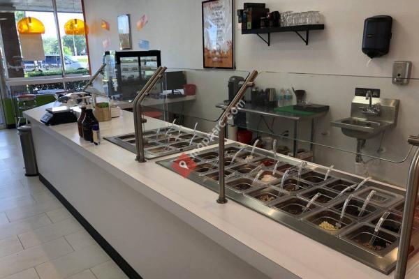 Lucky's Frozen Yogurt and More