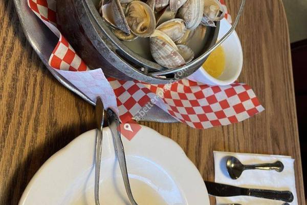 Lulu's Eating & Drinking Establishment