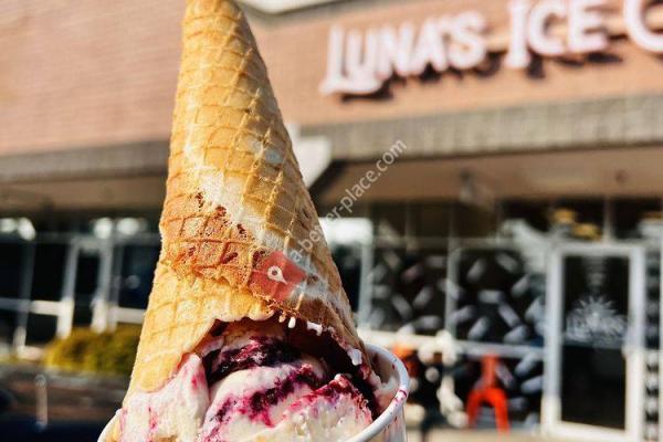 Luna’s Ice Cream