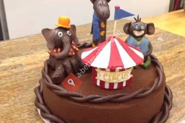 Luxurious Cake Designs