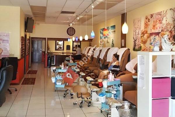 Luxury Nails & Spa