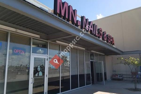 M N Nails & Spa