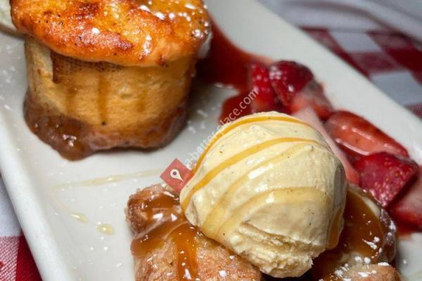 Maggiano's Little Italy