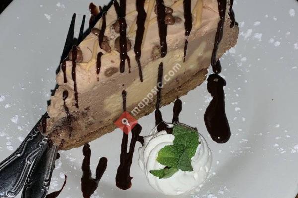 Magnolias Restaurant & Catering