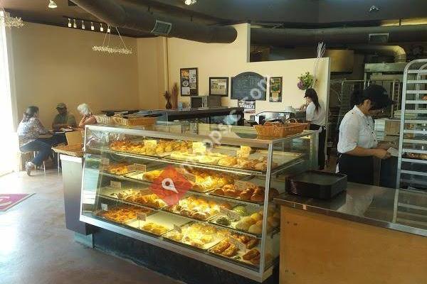 Mahoroba Japanese Bakery