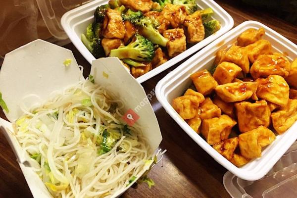 Main Moon Chinese Food