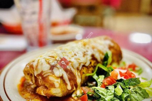 Mama Lupita’s seafood & Mexican Cocina