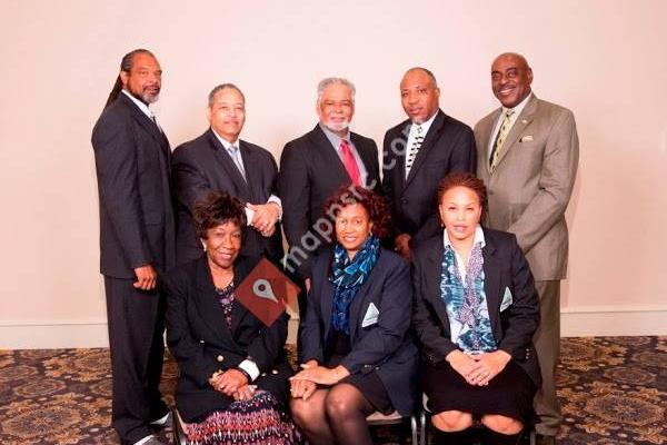 Maxine’s Compro-Tax & Insurance Agency