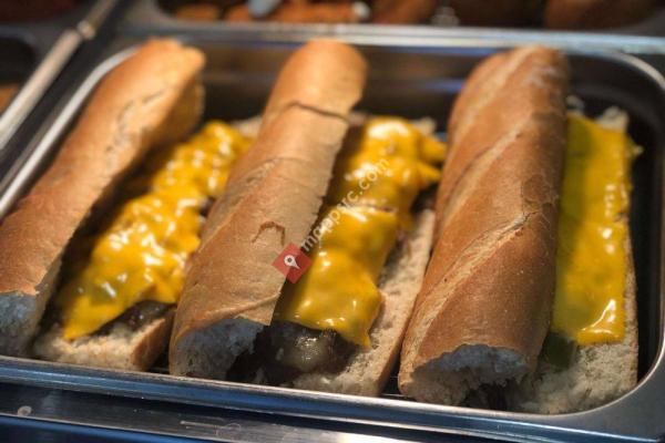 Mellies New York Deli SRQ