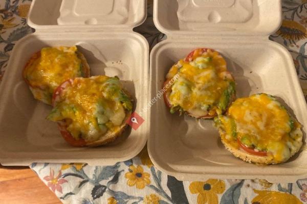 Memo’s Golden Bagels