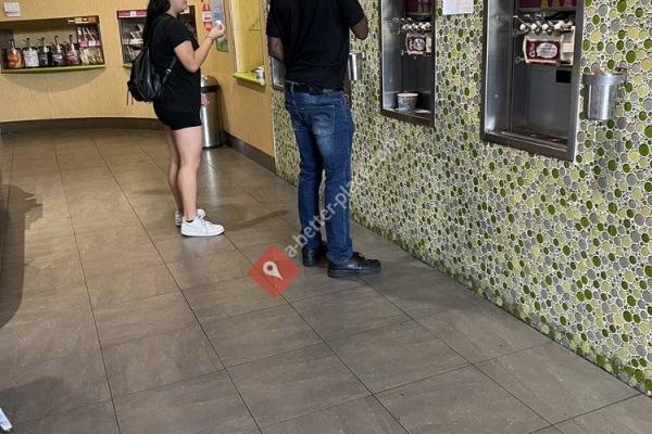 Menchie's Frozen Yogurt