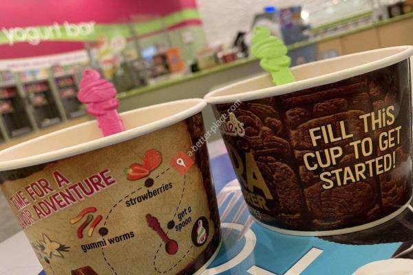 Menchies Frozen Yogurt