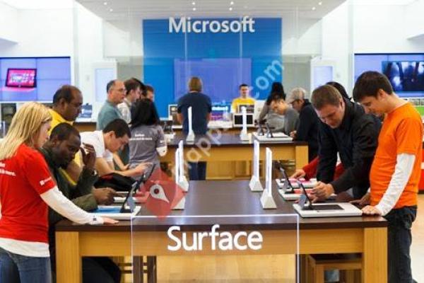 Microsoft Store - FlatIron Crossing