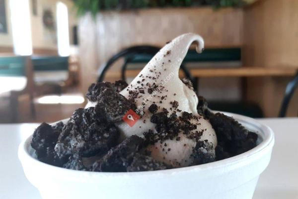 Millhollow Frozen Yogurt