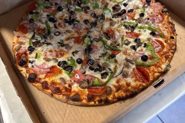 Milo’s Pizza & Deli