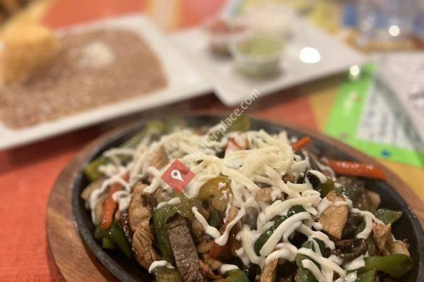 Mis Amigos Mexican Grill