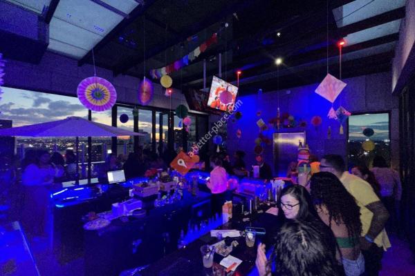 MOON BAR Rooftop