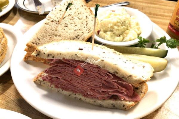 Mort's Deli Tarzana