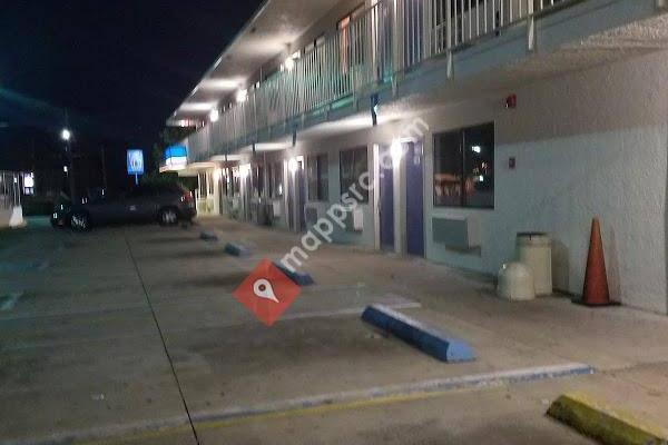 Motel 6 Birmingham - Bessemer