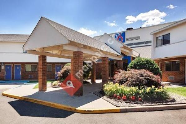 Motel 6 Piscataway