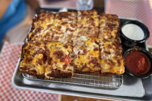 Myth Taverna & Lounge