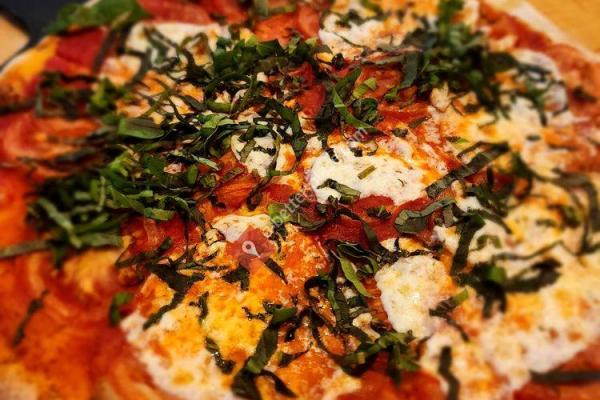 Neo Pizza & Taphouse