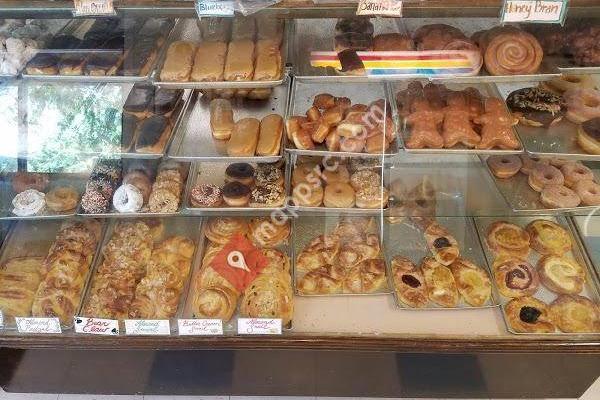 New Roma Bakery