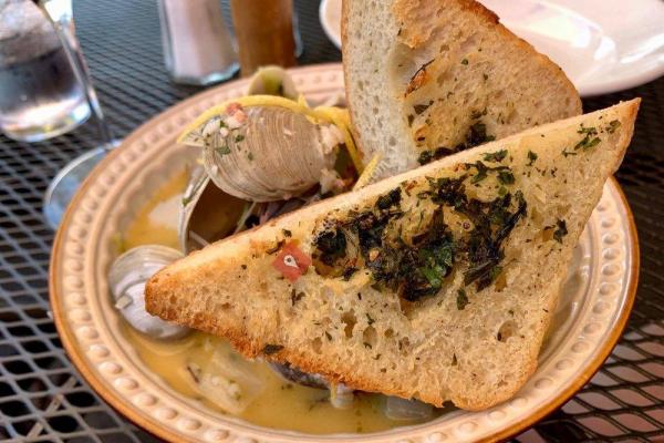 Newbergundian Bistro