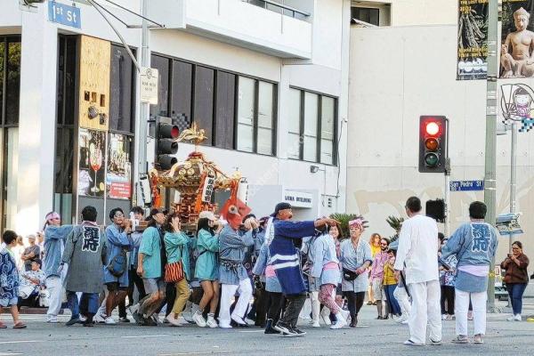 Nisei Week Parade