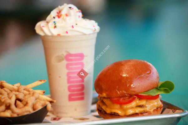 nomoo | new american burgers