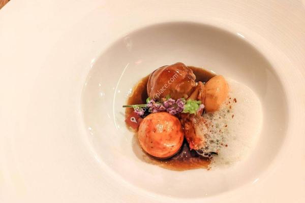 O' by Claude Le Tohic