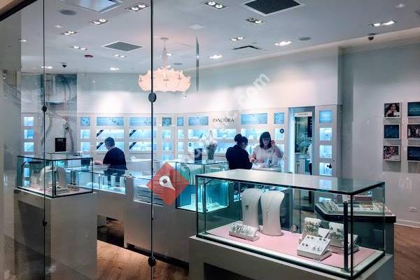 Pandora Jewelry Store
