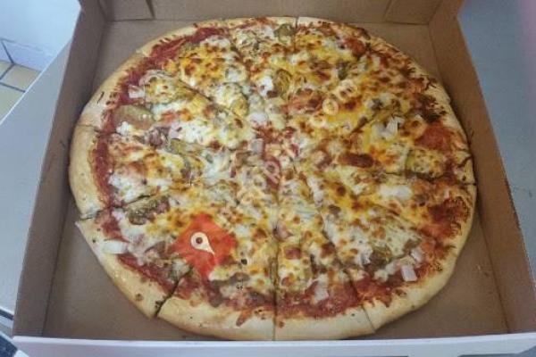 Papa Everett's Pizza