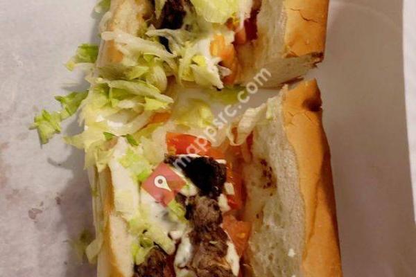 Papa's Roast Beef and Pizza