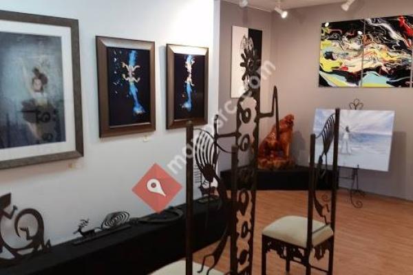 Perimeter Art Gallery & Custom Framing