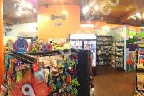 Petapoluza Pet Supply & Grooming