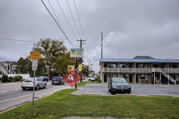 Pirates Cove Motel