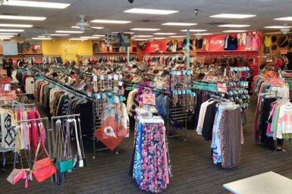 Plato's Closet Bakersfield