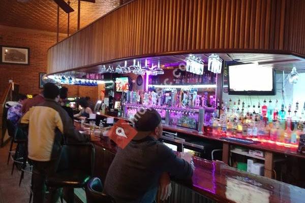 Playmakers Bar & Grill