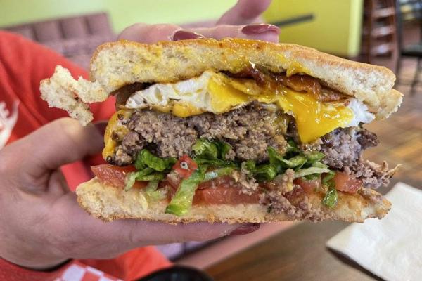 Porky's Burgers & Wings