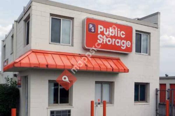 Public Storage